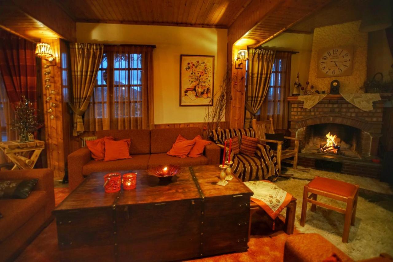 Guesthouse Alexandra Эпталофос Экстерьер фото