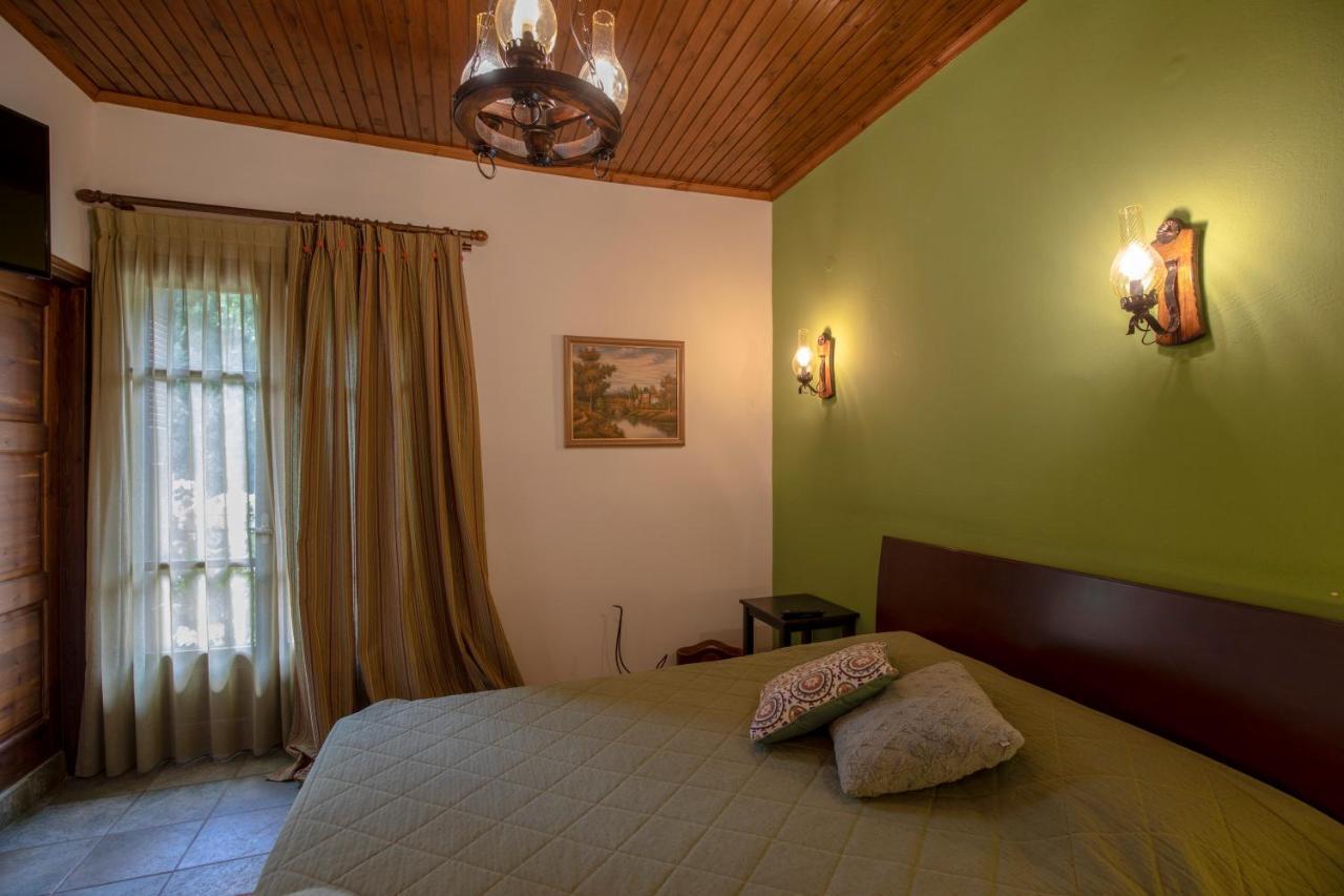 Guesthouse Alexandra Эпталофос Экстерьер фото