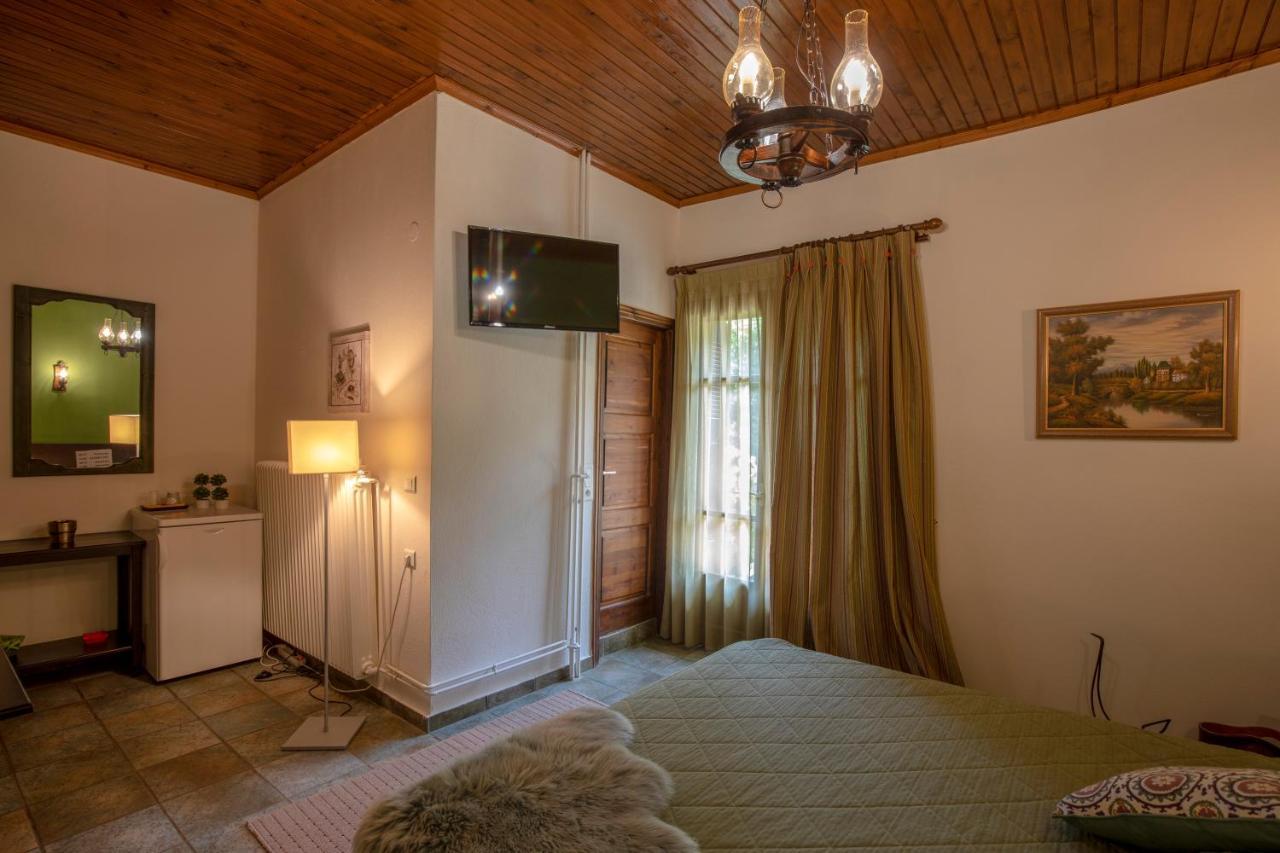 Guesthouse Alexandra Эпталофос Экстерьер фото