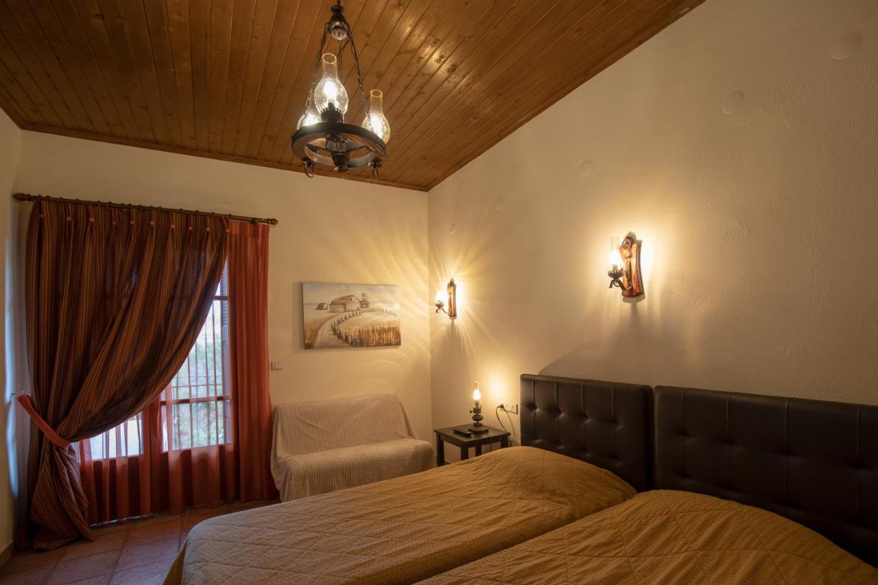 Guesthouse Alexandra Эпталофос Экстерьер фото